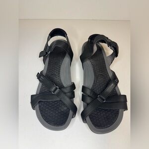 BareTraps Women's Sandals 8M